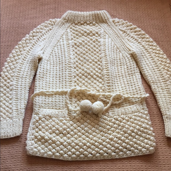 Handmade sweater with tie and pockets - Picture 6 of 7